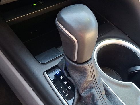 Used 2023 Toyota Camry XLE image 15