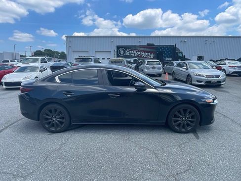 Used 2024 MAZDA MAZDA3 s FWD image 6