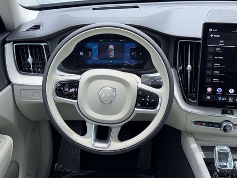 New 2026 Volvo XC60 B5 Ultra w/ Protection Package Premier AWD/4WD image 11