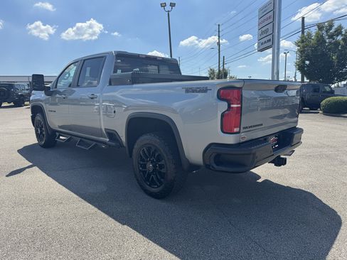 Used 2025 Chevrolet Silverado 2500 LT w/ Trail Boss Package AWD/4WD image 6