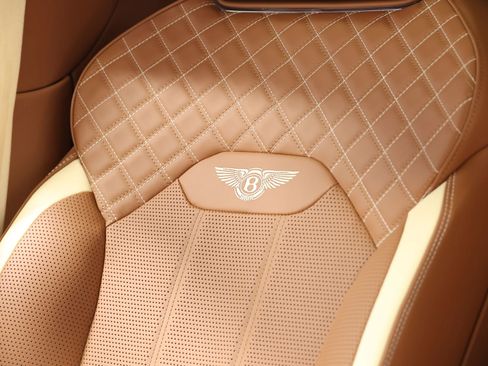 Used 2023 Bentley Bentayga Speed AWD/4WD image 68