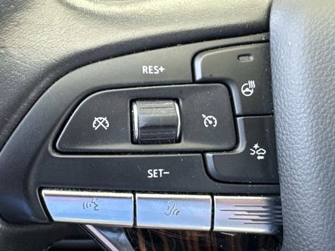 Used 2021 Cadillac Escalade ESV Luxury RWD image 29