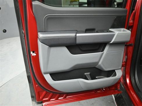 Certified 2022 Ford F150 XLT w/ Equipment Group 302A High image 23