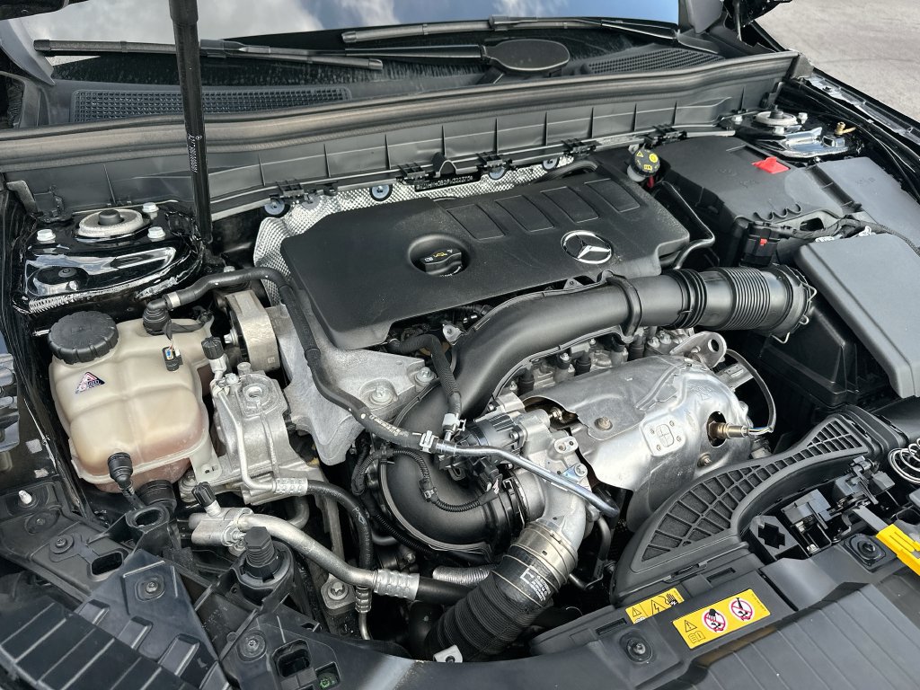 Used 2023 Mercedes-Benz GLB 250 image 26