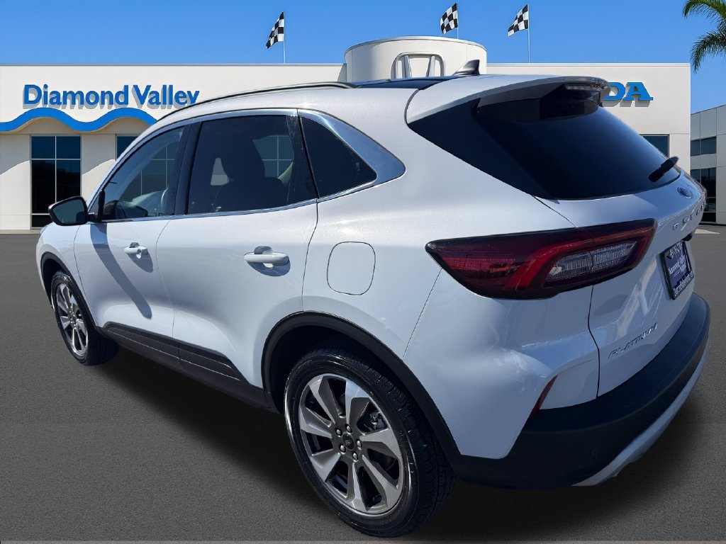 Used 2025 Ford Escape Platinum AWD/4WD image 4
