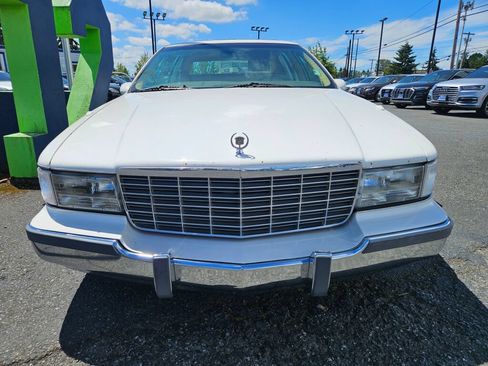 Used 1994 Cadillac Fleetwood Brougham RWD image 7