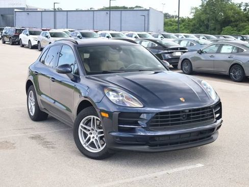 Used 2019 Porsche Macan AWD/4WD image 2