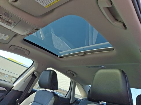 New 2026 Volkswagen Jetta SE FWD image 10