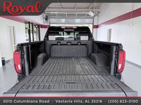 Used 2025 GMC Sierra 1500 Denali Ultimate AWD/4WD image 7