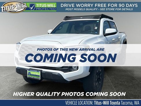 Used 2023 Toyota Tacoma TRD Off-Road w/ Technology Package AWD/4WD image 2