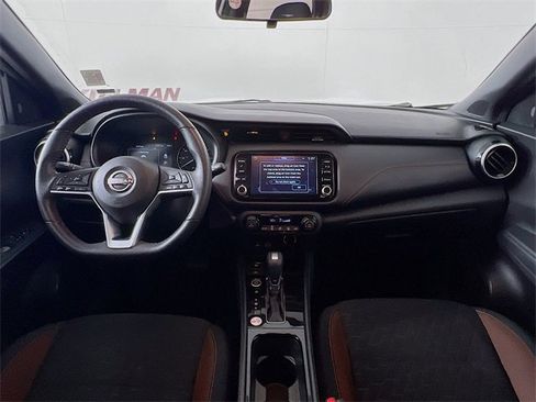 Used 2024 Nissan Kicks SR image 23