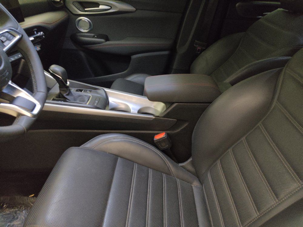 Used 2024 Dodge Hornet GT AWD/4WD image 17