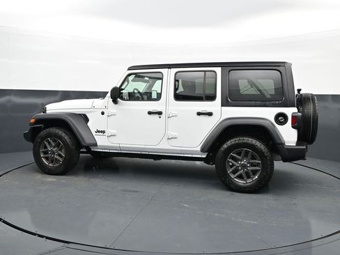 Used 2025 Jeep Wrangler Unlimited Sport AWD/4WD image 4