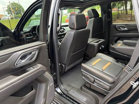 Used 2024 GMC Yukon AT4 w/ Technology Package AWD/4WD image 22