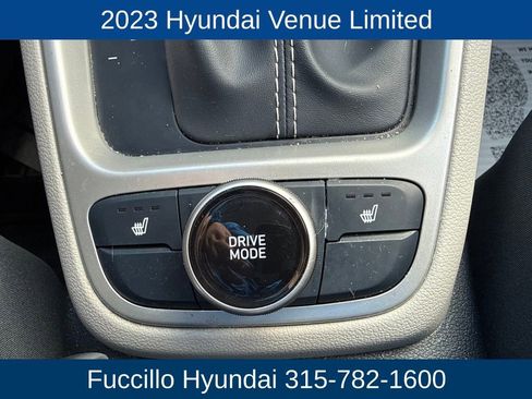 Used 2023 Hyundai Venue Limited FWD image 29