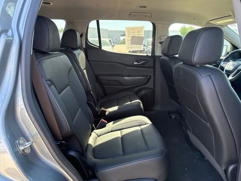 Used 2023 GMC Acadia SLT w/ Preferred Package AWD/4WD image 21
