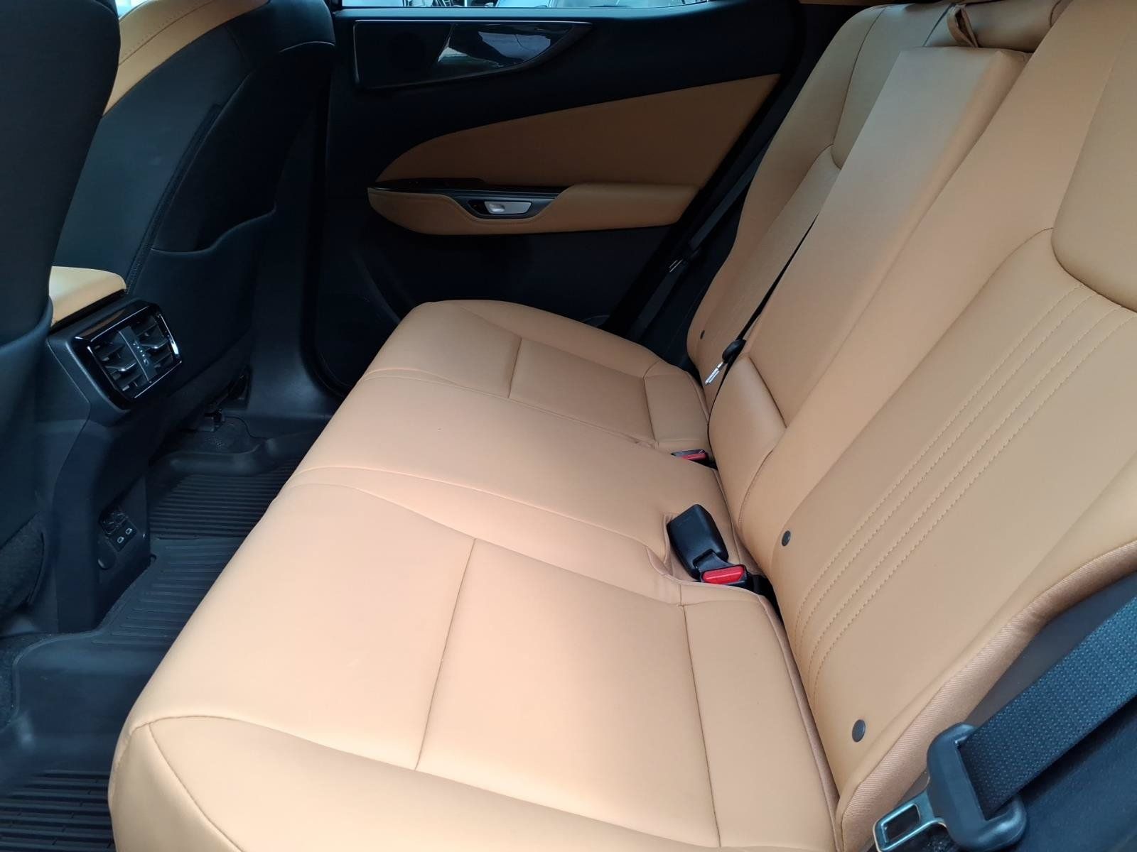 Certified 2025 Lexus NX 350 AWD w/ Accessory Package (2T) image 6