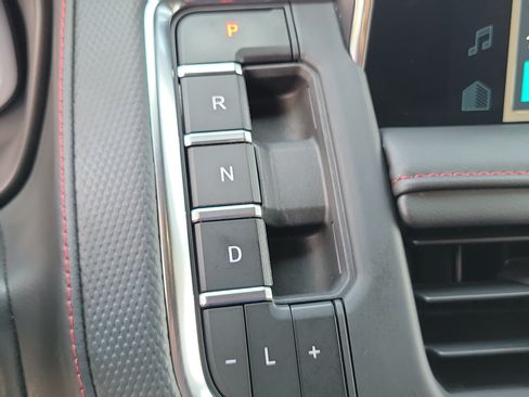 Used 2023 Chevrolet Tahoe RST w/ Sport Performance Package AWD/4WD image 25