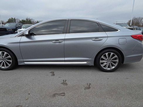 Used 2016 Hyundai Sonata Sport w/ Option Group 03 image 8