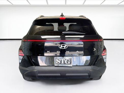 Used 2025 Hyundai Kona SEL FWD image 5