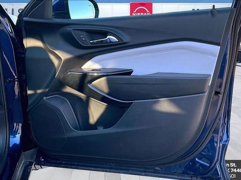 Used 2024 Chevrolet Trax LT w/ Driver Confidence Package image 25