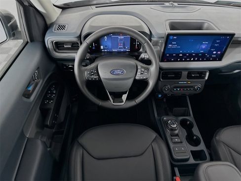 New 2025 Ford Maverick Lariat w/ Black Appearance Package image 25