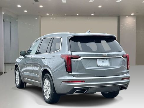 Used 2024 Cadillac XT6 Luxury w/ LPO, Floor Liner Package AWD/4WD image 3