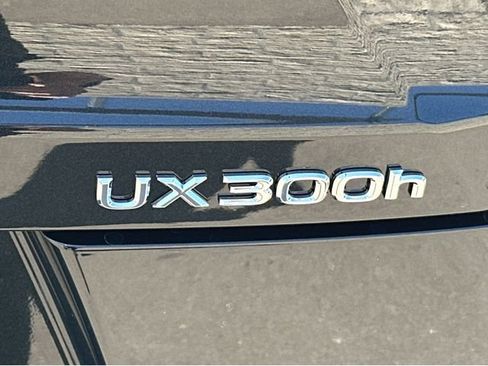 New 2026 Lexus UX 300h FWD image 21