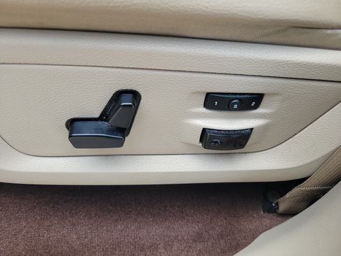 Used 2019 RAM 1500 Laramie w/ Convenience Group RWD image 12