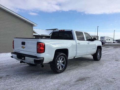 Used 2018 Chevrolet Silverado 1500 LT w/ All Star Edition image 3