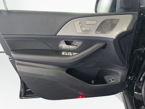 Used 2025 Mercedes-Benz GLE 350 4MATIC image 34