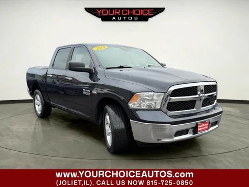 Used 2018 RAM 1500 Classic SLT AWD/4WD image 11