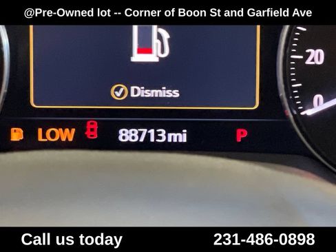 Used 2021 Buick Envision Avenir w/ Technology Package II AWD/4WD image 22