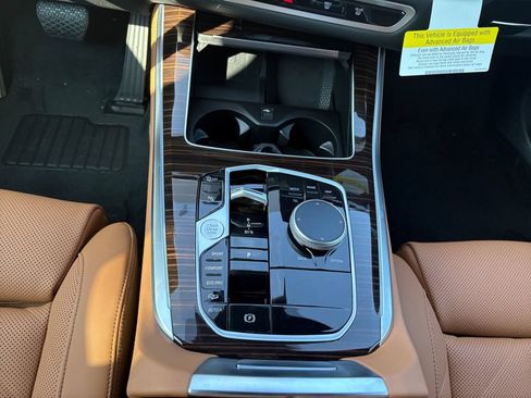 New 2026 BMW X5 xDrive40i w/ Premium Package AWD/4WD image 11