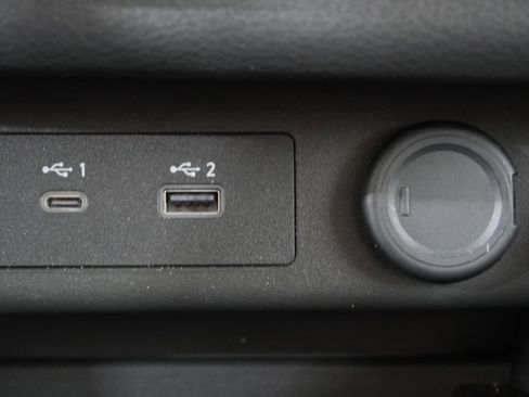 Used 2023 Nissan Rogue SV image 22