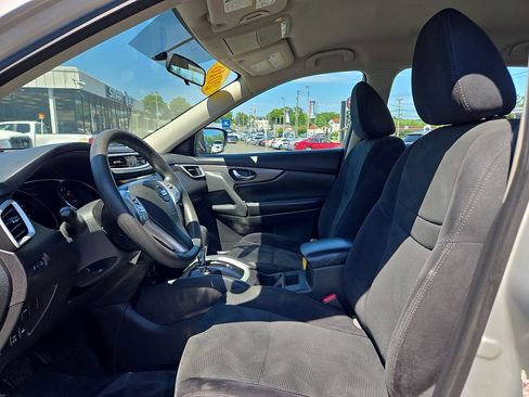Used 2016 Nissan Rogue S AWD/4WD image 14
