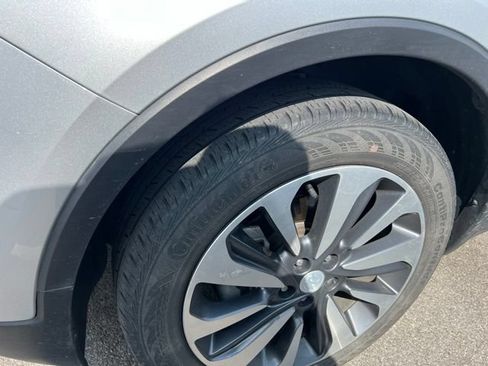 Used 2021 Buick Encore Preferred w/ Safety Package FWD image 14