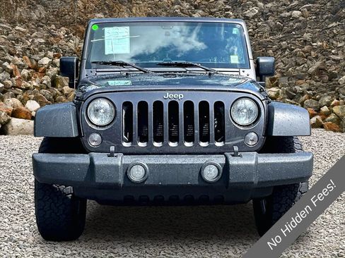 Used 2017 Jeep Wrangler Unlimited Sport w/ Quick Order Package 24S AWD/4WD image 3