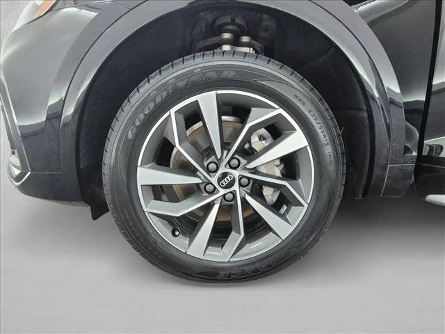 Used 2021 Audi Q5 2.0T Premium Plus w/ Premium Plus Package AWD/4WD image 28