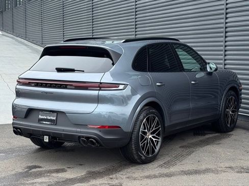 New 2026 Porsche Cayenne image 7