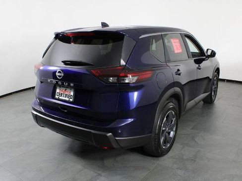 Certified 2026 Nissan Rogue SV FWD image 16