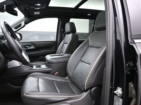 Used 2023 GMC Yukon SLT image 12