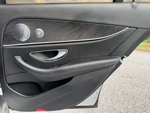 Used 2019 Mercedes-Benz E 300 4MATIC image 49