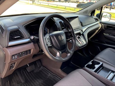 Used 2020 Honda Odyssey EX image 16