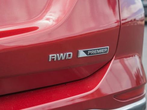 Used 2018 Chevrolet Equinox Premier AWD/4WD image 8