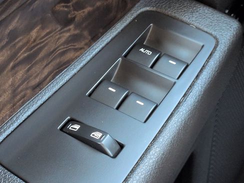 Used 2014 Ford Flex Limited w/ Equipment Group 301A FWD image 21