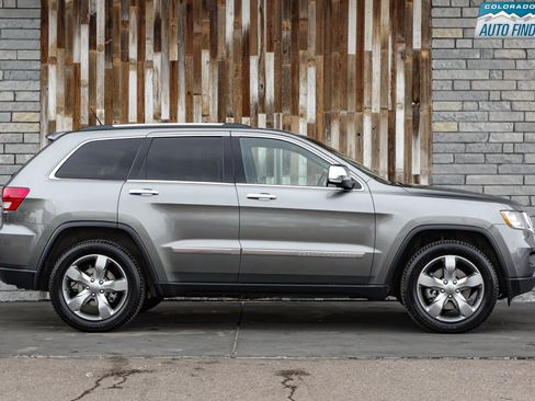 Used 2013 Jeep Grand Cherokee Overland w/ Advance Technology Group image 8