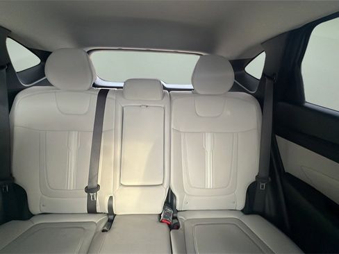 Certified 2025 Hyundai Tucson SEL image 11