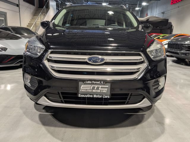Used 2018 Ford Escape SE FWD image 2