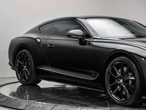 Used 2022 Bentley Continental GT AWD/4WD image 25